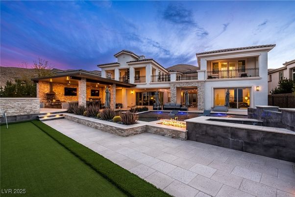 Backyard, Exterior, Facade, Mediterranean