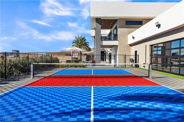 Exterior, Tennis Courts