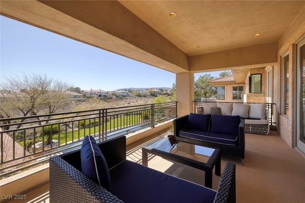 Exterior, Recessed Lighting