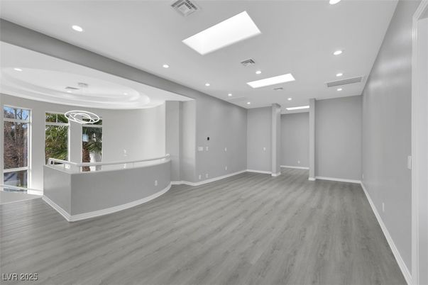 Empty room, Interior, Recessed Lighting, Wood Texture Flooring