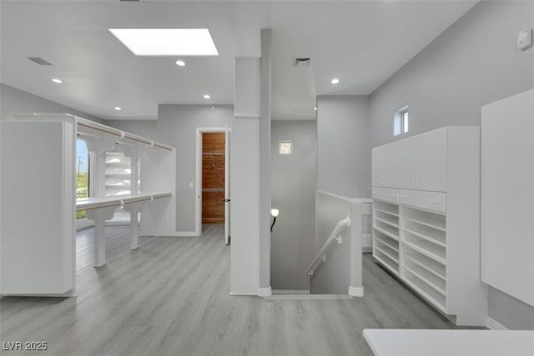 Interior, Recessed Lighting, Wood Texture Flooring