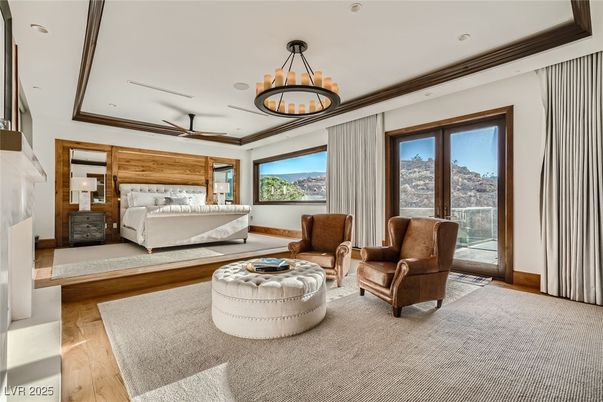 Bedroom, Interior, Living room, Pendant Lights, Recessed Lighting, Wood Texture Flooring