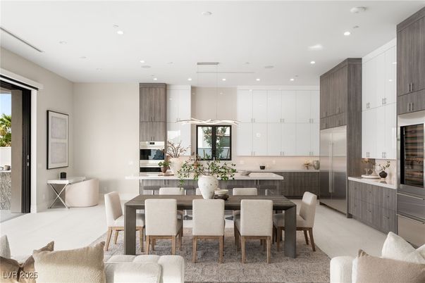 Dining room, Interior, Kitchen, Pendant Lights, Recessed Lighting, Stainless Steel Appliances