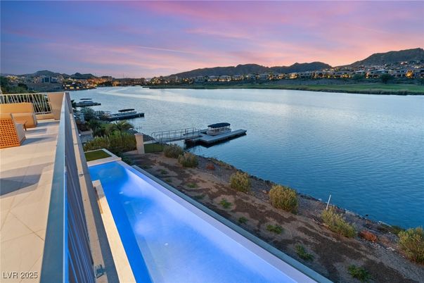 Exterior, Pool, Other