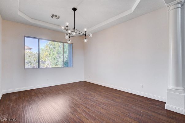 Empty room, Interior, Pendant Lights, Wood Texture Flooring
