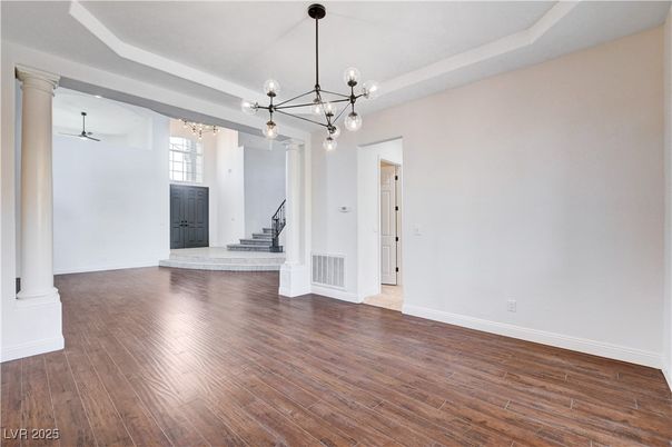 Empty room, Interior, Pendant Lights, Wood Texture Flooring