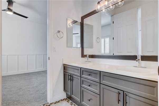 Bathroom, Dual Sink Vanities, Interior