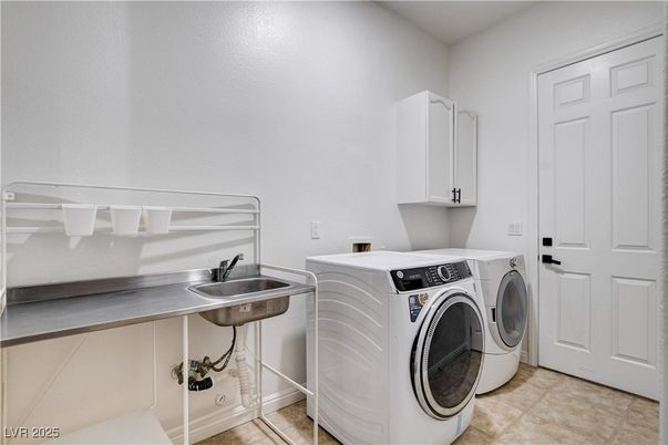 Interior, Washer