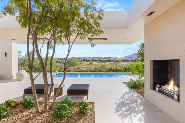Exterior, Fireplace, Pool