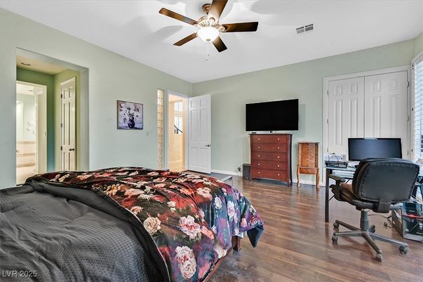 Bedroom, Home Office, Interior, Wood Texture Flooring