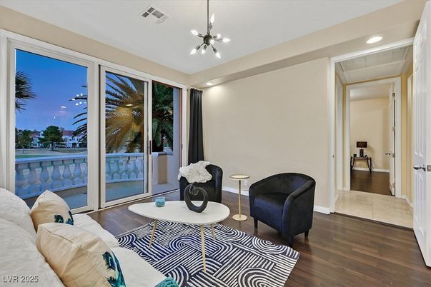 Interior, Pendant Lights, Recessed Lighting, Wood Texture Flooring
