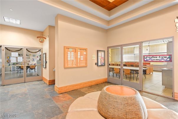 Dining room, Interior