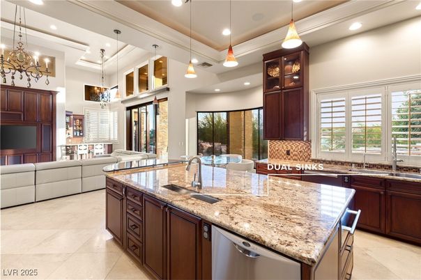 Interior, Kitchen, Living room, Pendant Lights, Recessed Lighting, Stainless Steel Appliances