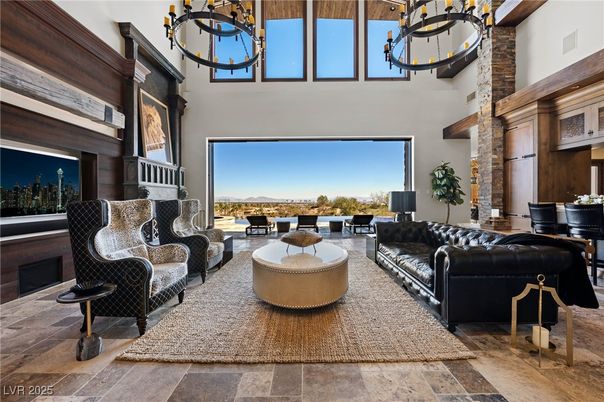 Chandelier, Interior, Living room