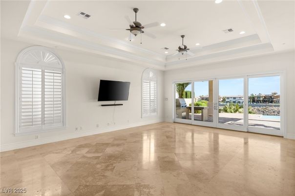 Empty room, Interior, Recessed Lighting
