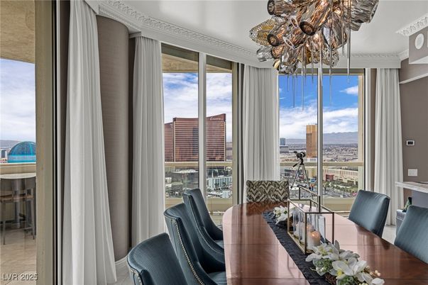 Chandelier, Dining room, Interior