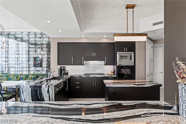 Interior, Kitchen, Pendant Lights, Recessed Lighting