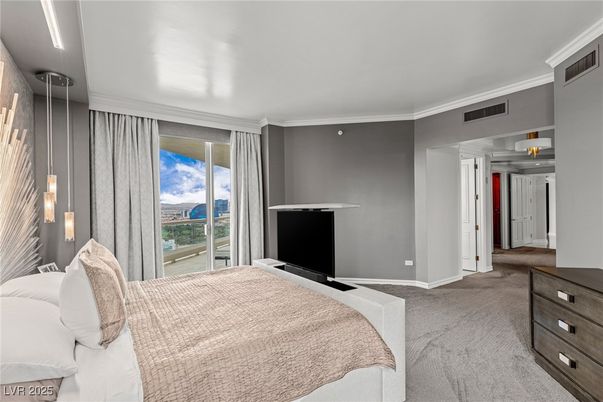 Bedroom, Interior, Pendant Lights