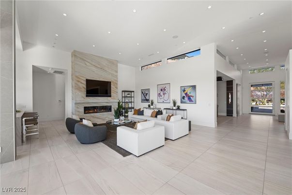 Fireplace, Interior, Living room, Recessed Lighting