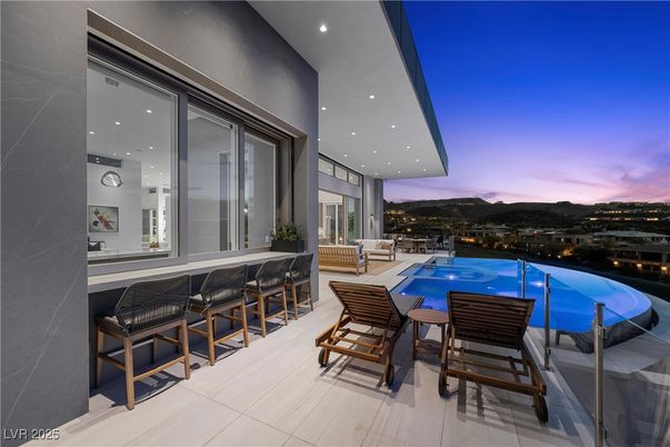 Exterior, Recessed Lighting