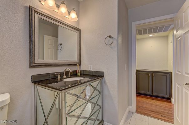 Bathroom, Interior, Recessed Lighting, Wood Texture Flooring