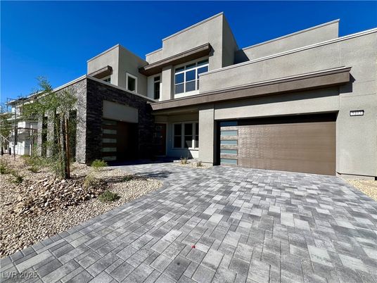 Attached, Exterior, Facade, Modern