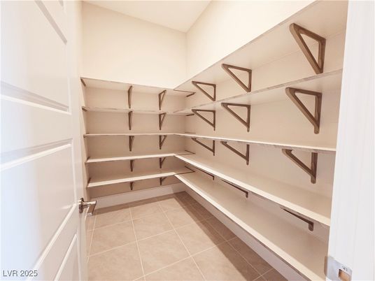 Interior, Walk-in Closets