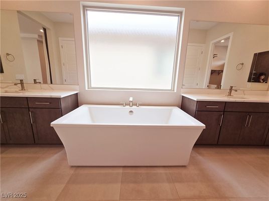 Bathroom, Dual Sink Vanities, Free Standing Baths, Interior