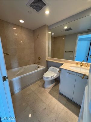 Bathroom, Interior, Recessed Lighting