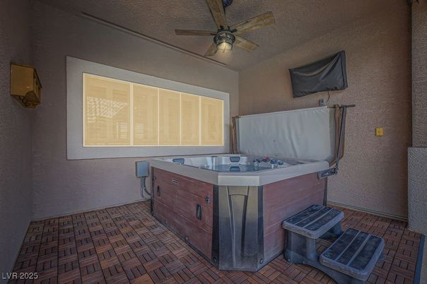 Hot Tub, Interior