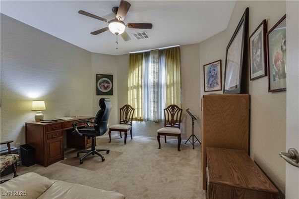 Home Office, Interior
