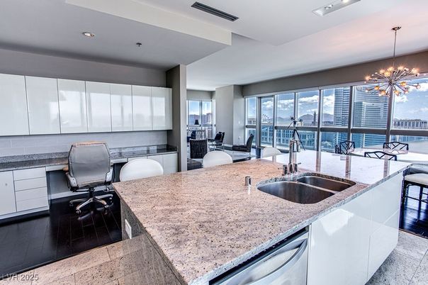 Dining room, Interior, Kitchen, Living room, Pendant Lights, Recessed Lighting