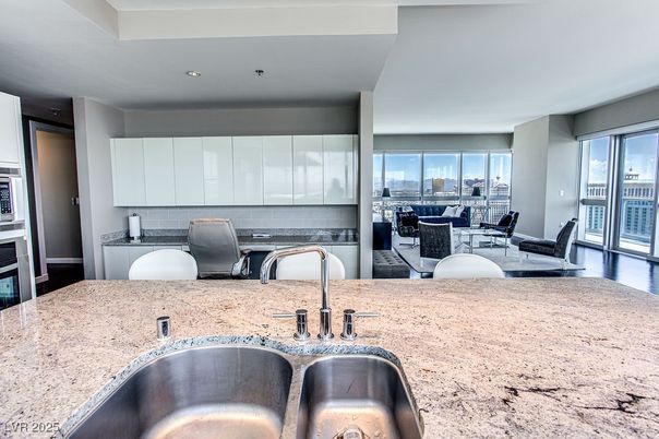 Dining room, Interior, Kitchen, Recessed Lighting