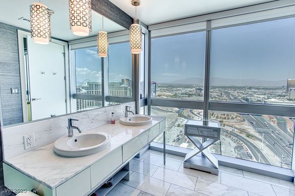 Bathroom, Dual Sink Vanities, Interior, Pendant Lights