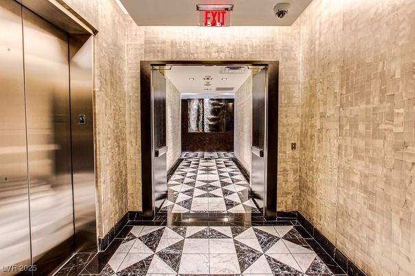 Elevator, Interior