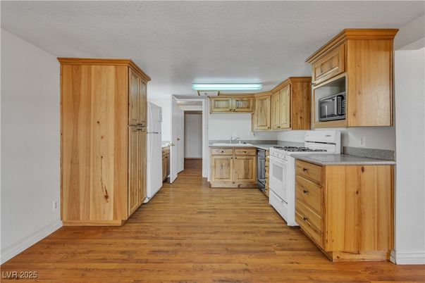 Interior, Kitchen, Wood Texture Flooring