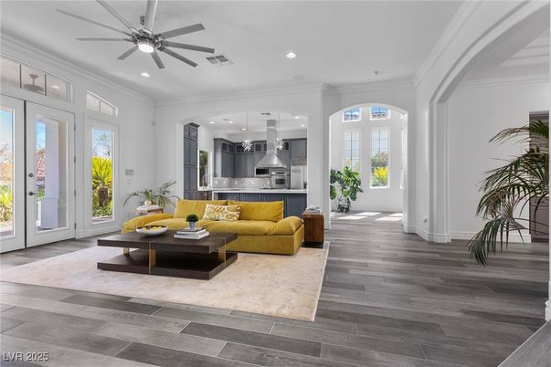 Interior, Kitchen, Living room, Pendant Lights, Recessed Lighting, Stainless Steel Appliances, Wood Texture Flooring