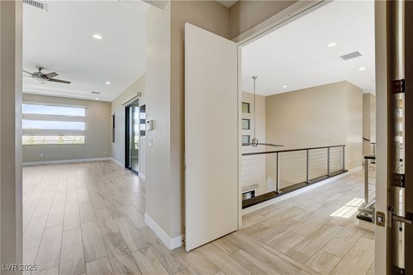 Interior, Recessed Lighting, Wood Texture Flooring