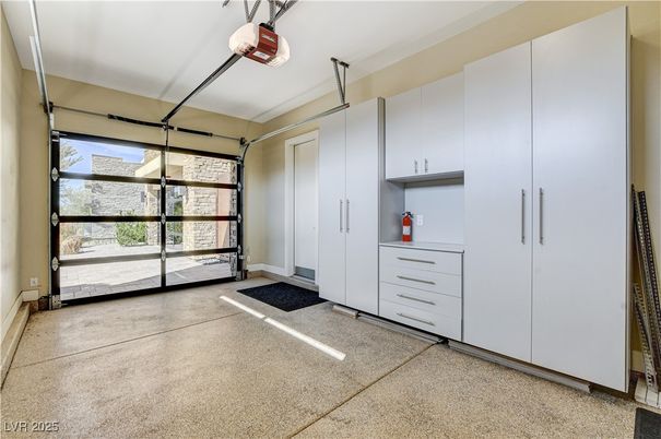 Garage, Interior