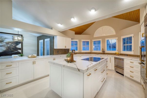 Interior, Kitchen, Recessed Lighting