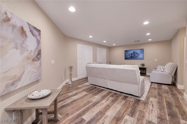 Interior, Living room, Recessed Lighting, Wood Texture Flooring