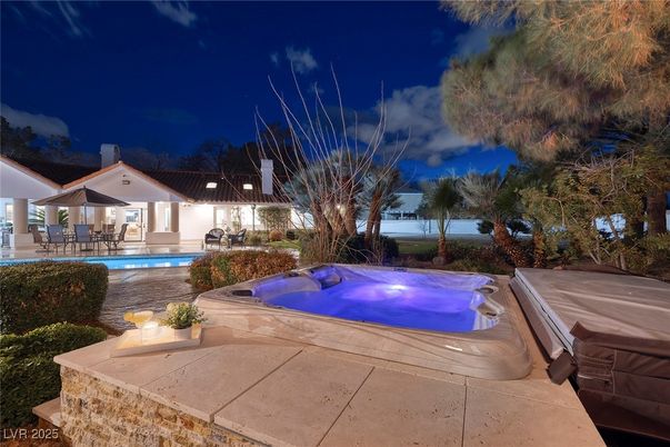 Exterior, Hot Tub, Pool