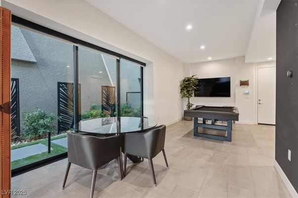 Billiard Table, Dining room, Game Room, Interior, Recessed Lighting