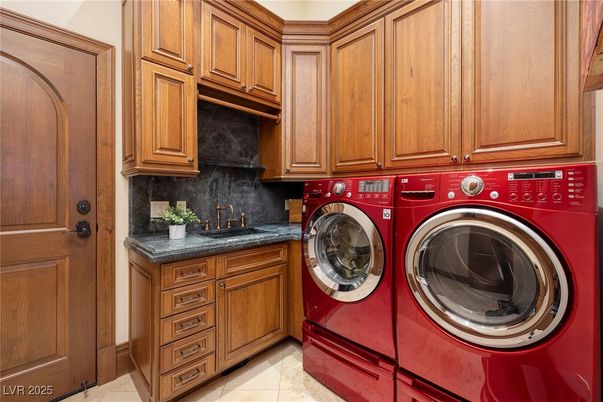 Interior, Washer