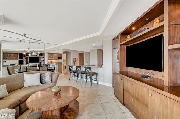 Dining room, Interior, Kitchen, Living room, Pendant Lights, Recessed Lighting