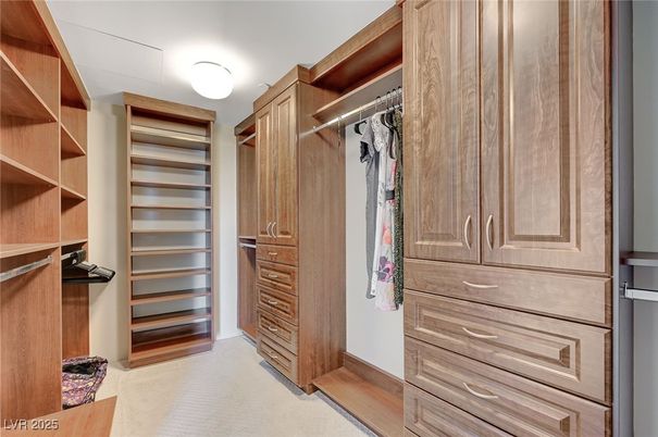 Interior, Walk-in Closets