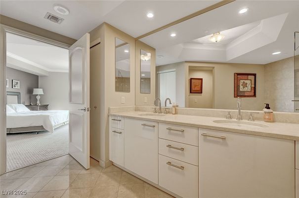 Bathroom, Bedroom, Dual Sink Vanities, Interior, Recessed Lighting