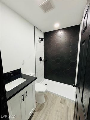 Bathroom, Interior, Recessed Lighting, Wood Texture Flooring