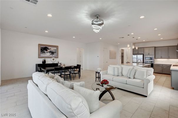 Dining room, Interior, Kitchen, Living room, Pendant Lights, Recessed Lighting, Stainless Steel Appliances