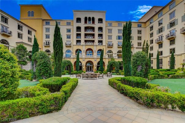 Backyard, Exterior, Facade, Condo Building